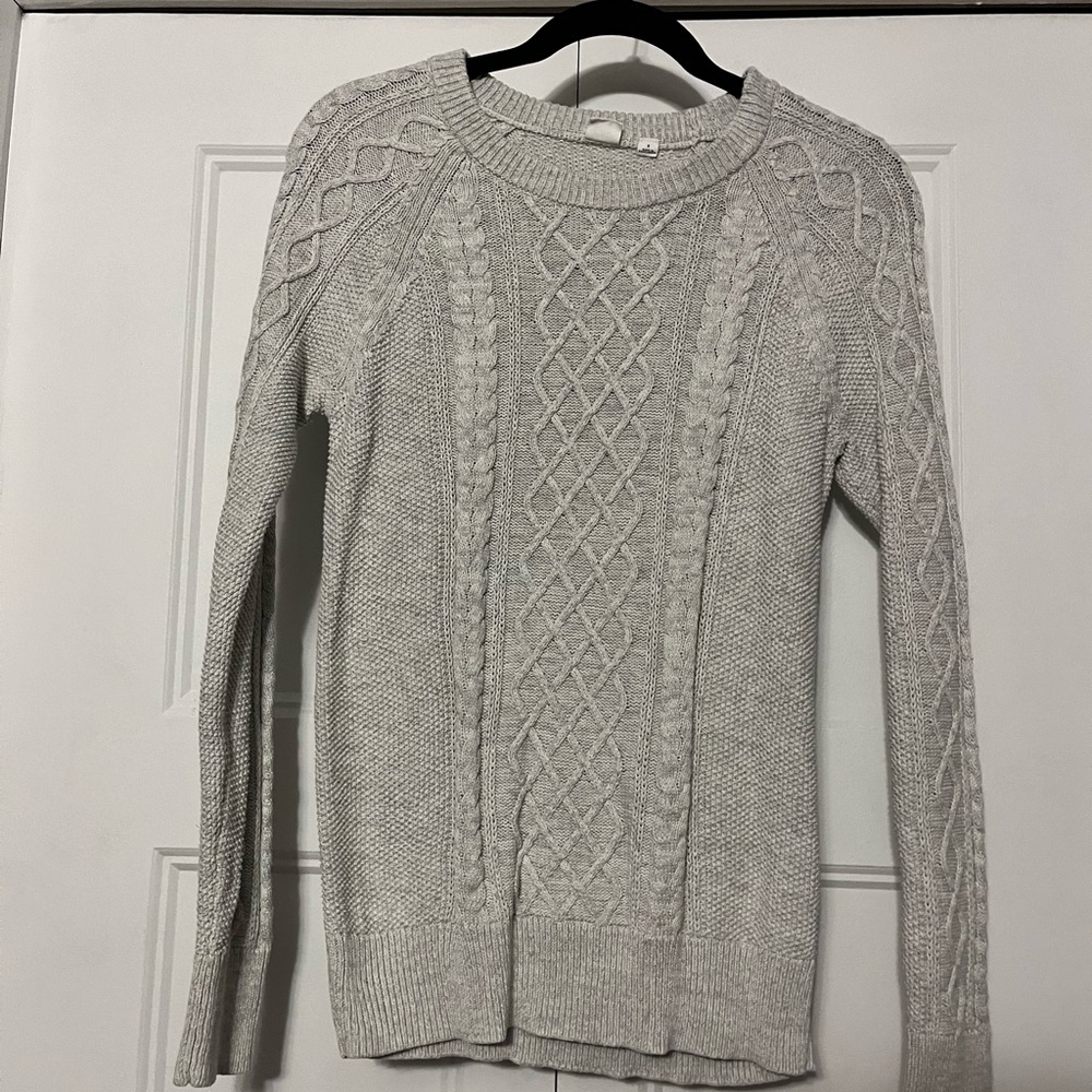 Women’s Long sleeve sweater size Small